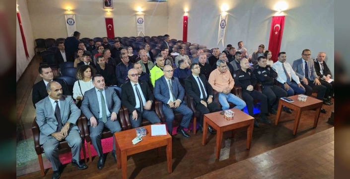 Sultanhisar'da genel tarım sayımı için muhtarlar bilgilendirildi