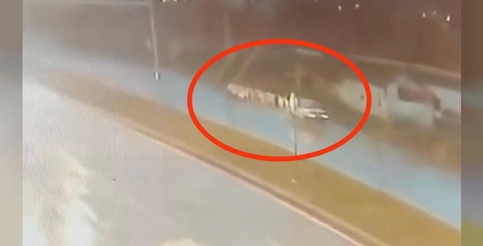 Tekkeköy'de acı kaza: Çoban ve koyun sürüsüne otomobil çarptı