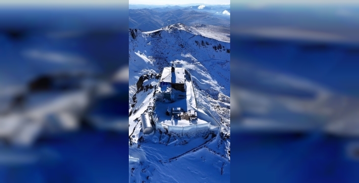 Trabzon'un zirveleri beyaza büründü, eteklerinde sonbahar renkleri