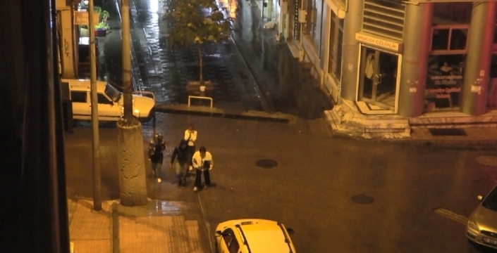 Tunceli'de sağanak ve fırtına hayatı olumsuz etkiledi