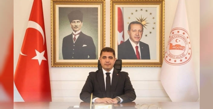 Vali Aslandan Cumhuriyet mesajı: Yeniden dirilişin adı