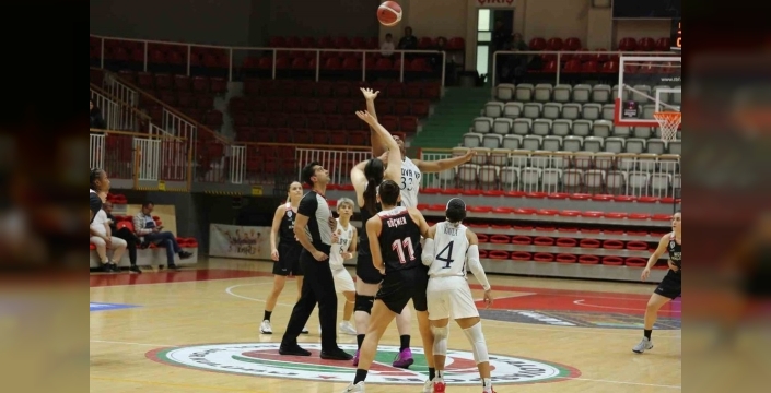 yalova vip evinde kaybetti: mersin gençlerbirliği 68-65 kazandı