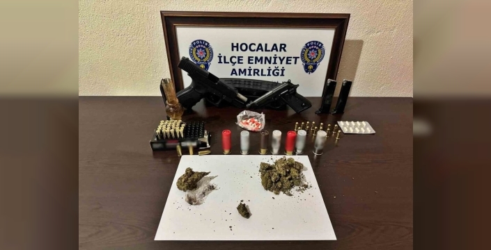 Afyonkarahisar'da şok baskın: Saksılarda gizlenen kenevirler ele geçirildi!