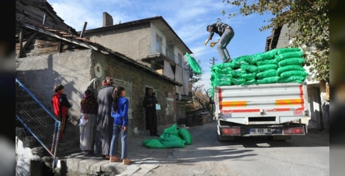 AKPli vekilden şok itiraf: İki asgari ücretle ev geçinemiyor!