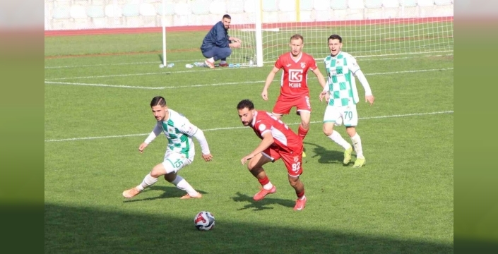 Amasyaspor, Sebat Gençlik Spor'a sahasında 2-1 mağlup oldu