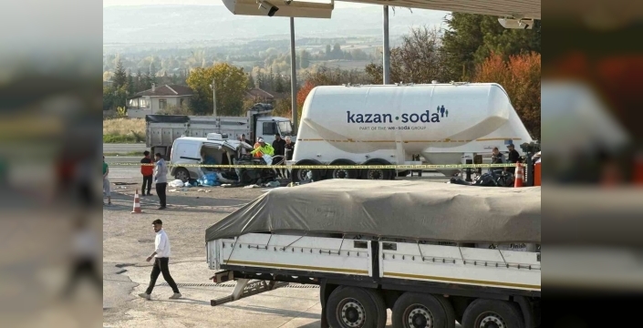 Ankara yasa boğuldu! Ailece can verdiler: Park halindeki tır faciası