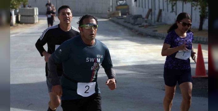 Atatürk ruhu Yeniköy'de canlandı: 325 sporcu 'saygı koşusu'nda buluştu!