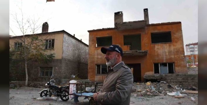 Başkan Çolakbayrakdar Uğurevler’de: Modern mahalle için çalışmalar devam ediyor