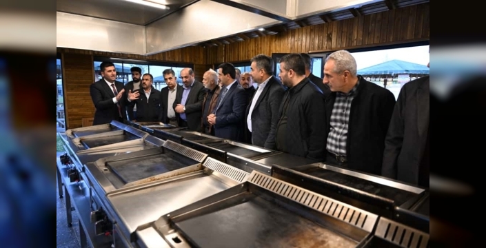Başkan Taşkın'ın Battalgazi'de şaşırtıcı proje incelemesi: Teşkilatla birlikte başarılar gözden geçirildi!