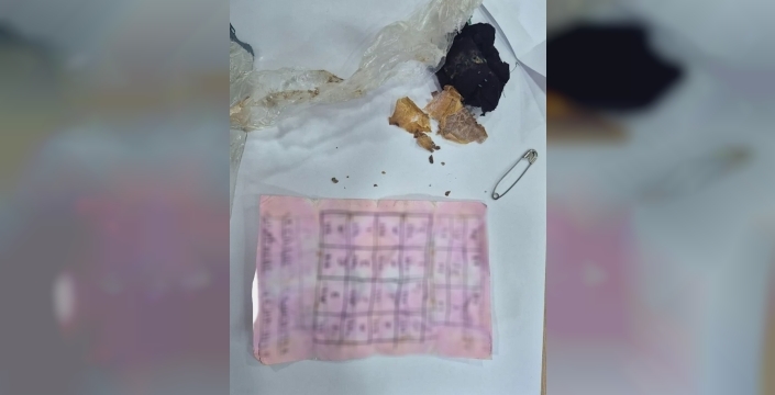 Bolu'da yapı markette şaşırtan muska bulundu!