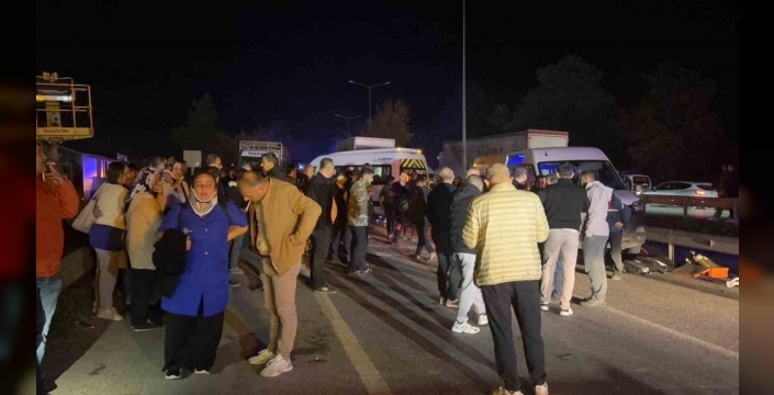 Bursa-Yalova yolunda korkunç facia: Bir hayat son buldu, 13 kişi yaralandı!