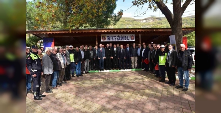 Bursada kritik adım: Traktör kullanıcılarına güvenlik ekipmanları dağıtıldı