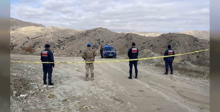 Devam eden heyelan, şantiye müdürünü arama çalışmalarını zorlaştırıyor