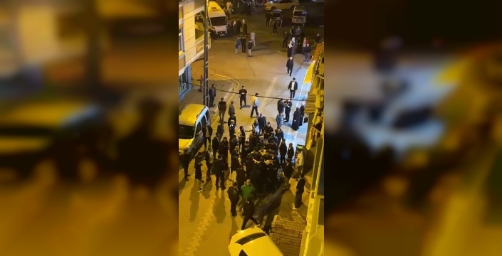 Esenyurtta düğün sonrası kavga: İki aile sokağa taştı