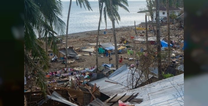 Filipinler'i vuran süper tayfun: 100 bin kişi tahliye edildi