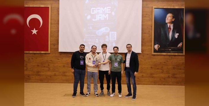 HkÜ game jam 2025'te 'telafi' temasıyla 120 geliştirici 48 saat kesintisiz kod yazdı!