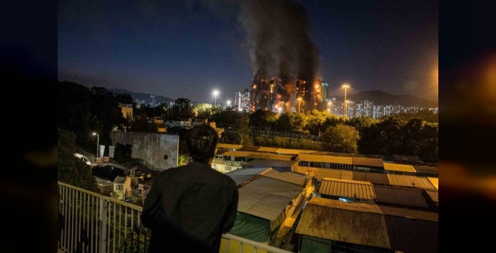 Hong kong'da dehşet: 31 katlı gökdelende başlayan yangın 7 binaya sıçradı, can kaybı 13'e yükseldi!