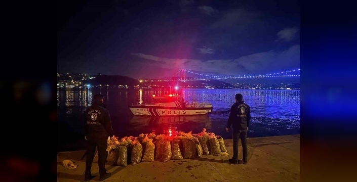 İstanbul'da dev operasyon: 2 ton 350 kilogram kaçak midye ele geçirildi!