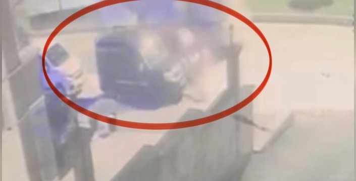 Kamyon çarptı, kaçtı! Genç sürücü ölümden döndü: O anlar kamerada!