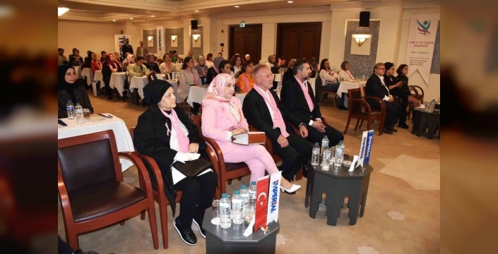 Kansere karşı bilgi şöleni sonrası umut dolu melodiler yükseldi: Hastalar hem eğlendi hem bilgilendi!