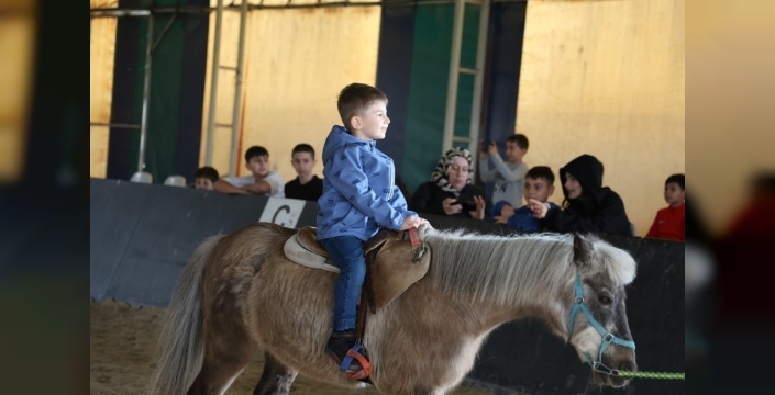 Kartepe'de minik biniciler için unutulmaz ara tatil deneyimi