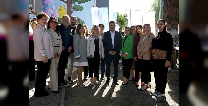 Kuşadası'nda ihtiyaç sahibi çocuklar için yeni bir umut: Ada kıyafet evi açıldı