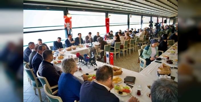 Kuşadası turizmde yalnız mı bırakılıyor? Başkan Günel'den şok edici eleştiri!