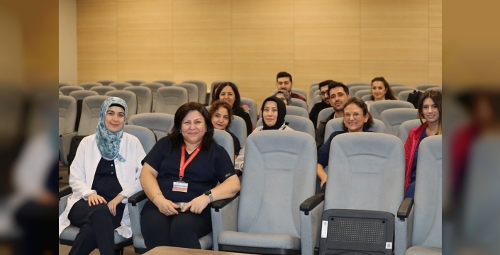 Kütahya Şehir Hastanesi'nde yoğun bakım hemşireliği eğitimi başladı