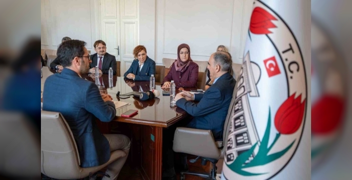 Manisa'da yerel basın için dijital dönüşüm çağı başlıyor!