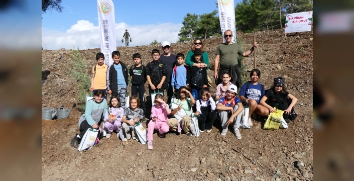 Marmaris “Bir Fidan Bir Umut” Dedi 3000 Fidan Dikti