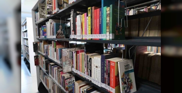Muğla Büyükşehir’den kitap bağışına büyük destek!