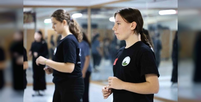 Osmangazi'de dans ateşi! gençler ücretsiz kurslarla ritmin büyüsüne kapılıyor