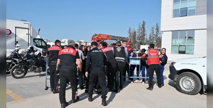 Osmaniye Hastanesi'nde gerçekleştirilen afet tatbikatıyla güvenlik önlemleri artırıldı