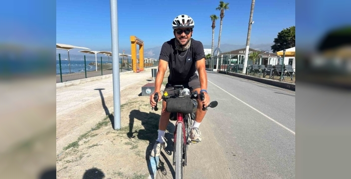 Rizeden yola çıkan genç bisikletçi, 3.5 ayda 2500 km kat ederek Türkiyenin güneyine ulaştı: Herkes beni yabancı sanıyor