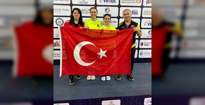 Sakarya'nın masa tenisi takımı, Mısır'da dünyanın zirvesine çıktı!