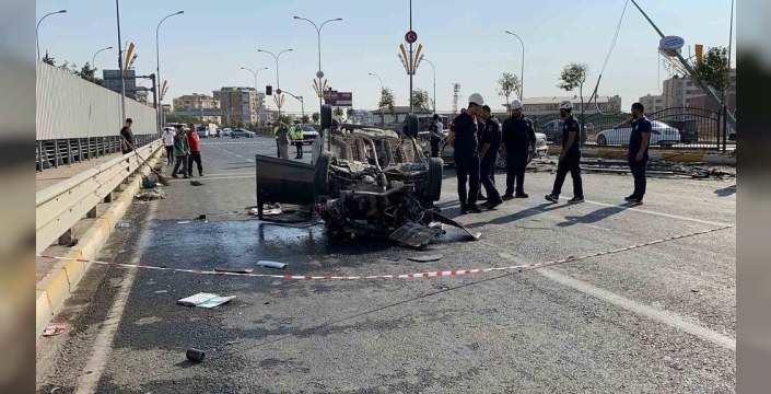 Şanlıurfa'da zincirleme kaza: Gençlerin hayatına mal oldu