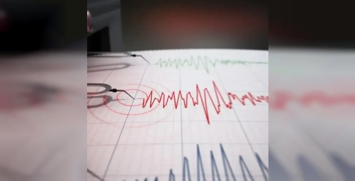 Sındırgı'da deprem panik yarattı: 4.3 büyüklüğünde yeni sarsıntı!