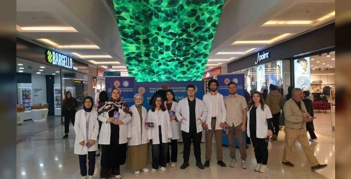 Sivas'ta diş sağlığı için gençlerin seferberliği: Doğru fırçalama öğretildi