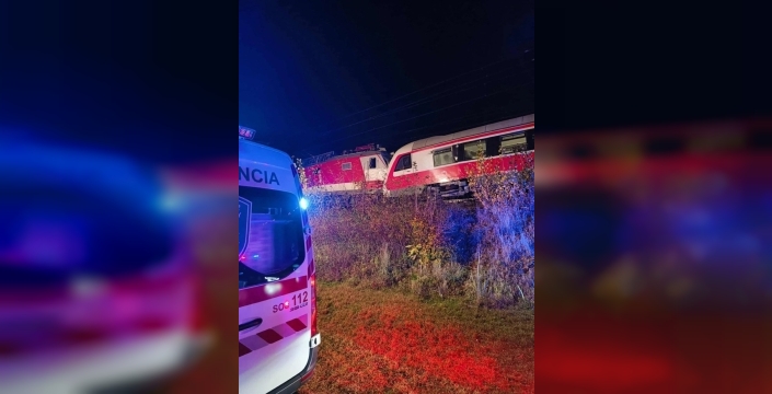 Slovakya'da dehşet anı: Tren kazasında yaralı sayısı fırladı, 18 kişi hastanelik oldu!