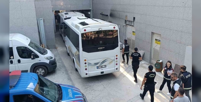 Şok operasyon: Manavgat Belediyesi'nde rüşvet skandalında dava başlıyor - baklava kutusunda 110 bin avro yakalandı!