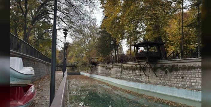 Sonbahar renkleri Konyalıları Meram Köprüsü'nde buluşturdu