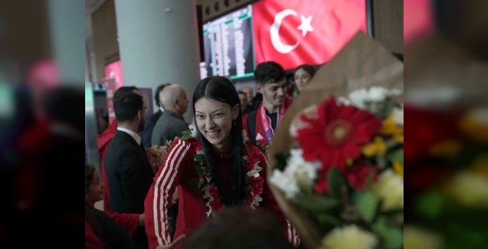 Tarihi başarı: Taekwondo milli takımı dünya şampiyonu oldu!