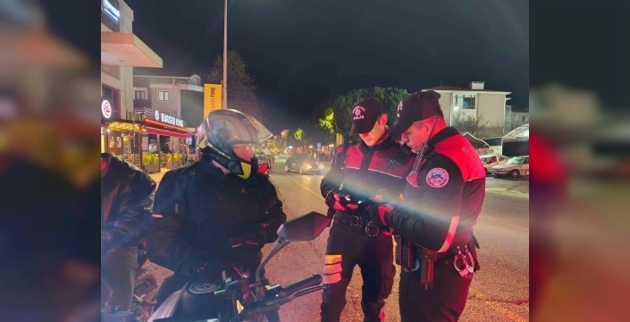 Tekirdağ'da trafik polislerinden nefes kesmeyen denetim: Huzur ve güvenlik için tam kadro görev başında!