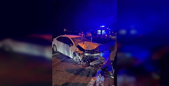 Ula'da korkutan trafik kazası: 3 yaralı, 1'i ağır