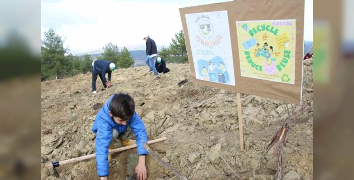 Uşak'ta fidanlarla geleceğe nefes verildi!