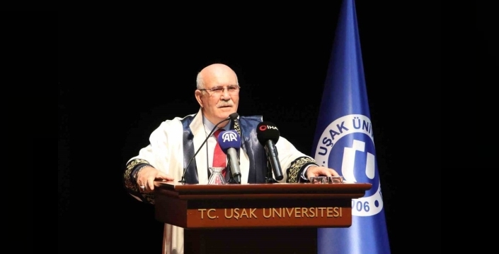Uşak Üniversitesi'nde 2025-2026 akademik yılı sevinci