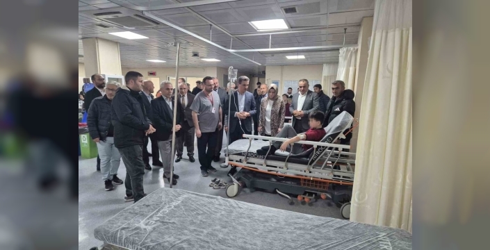 Vali Baruş zehirlenen öğrencilere koşuyor: Durumları gerçekten iyi mi?