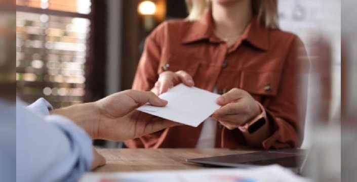 400 yıllık gelenek sona eriyor: Postacılar ve kırmızı kutular tarihe karışıyor