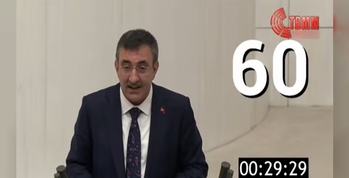 72 dakikalık bütçe konuşmasında 'büyüme' 60 kez tekrarlandı, toplumun geniş kesimleri ise unutuldu