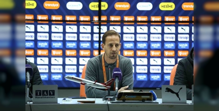 Alanyaspor Teknik Direktörü Pereira'dan Antalyaspor Maçı Sonrası Sert Eleştiri: 'Golü Atamıyoruz!